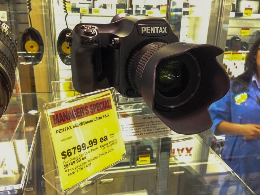 Pentax 645D Digital Medium Format Camera Hands On