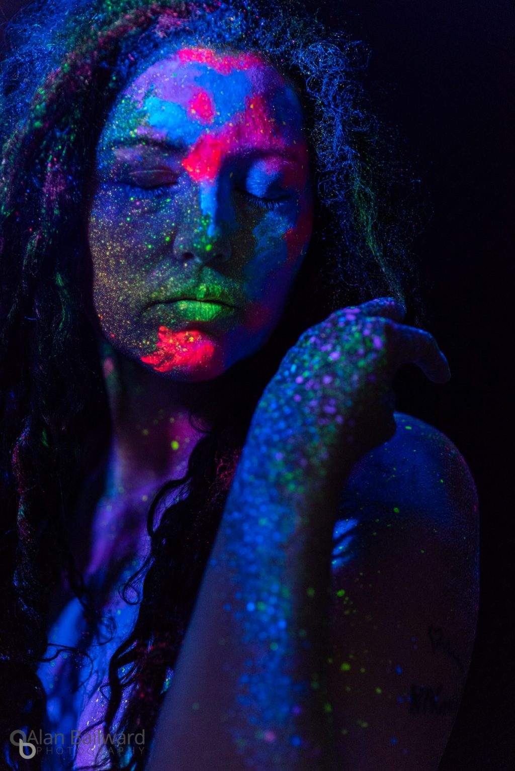 Black Light and UV Paint Body Painting Photoshoot • Bailward